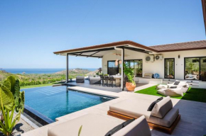 Spectacular 5-BD Home with Pool at Mar Vista